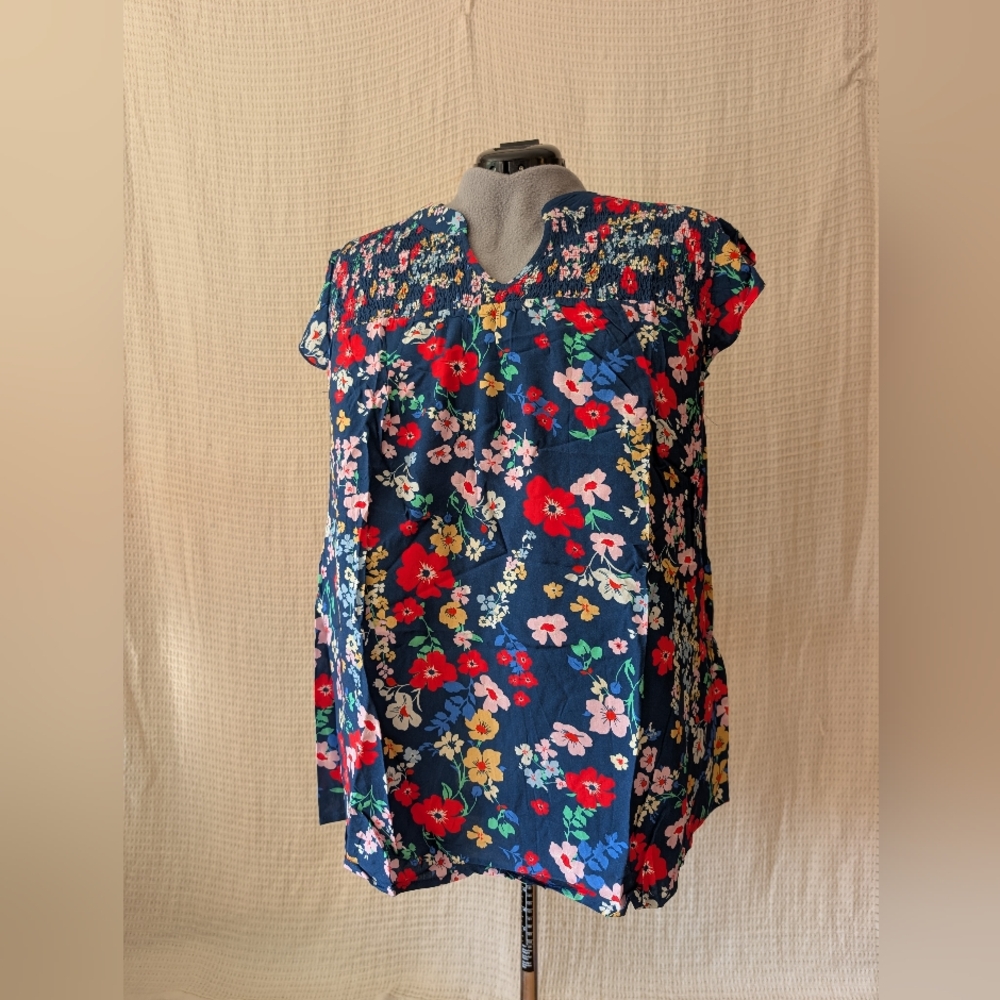 BloomChic Floral Blouse - Navy and Red